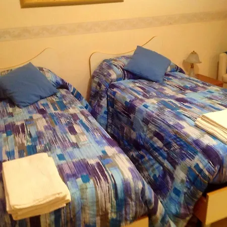 Nocleg ze śniadaniem Dimoraoasiantica Casa Vacanza *